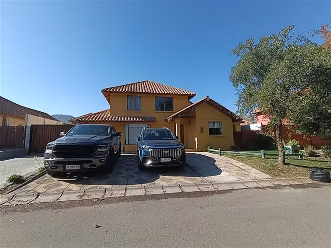 4D mas home office, piscina en condominio Ayres de chicureo