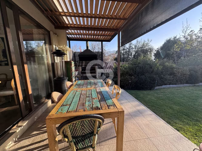 Casa Mediterránea en Santuario del Valle.
