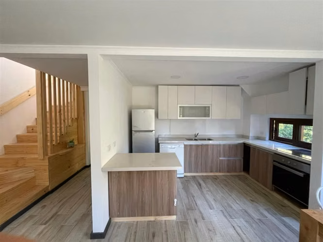 Casa en venta de 4 dorm. en Pupuya