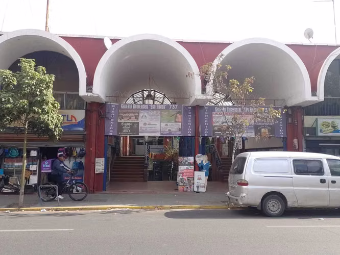 OFERTA Local Comercial Galeria Los Arcos  (165189)