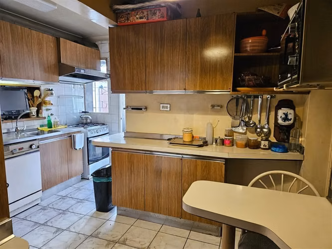 Casa en venta de 5 dorm. en La Reina