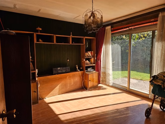 Casa en venta de 5 dorm. en La Reina