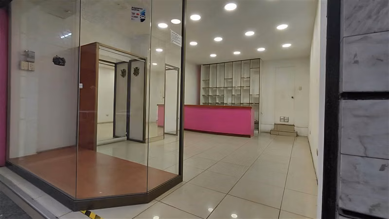 Local Comercial en arriendo (Recoleta)