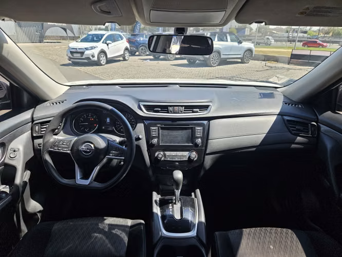 Nissan X-trail 2.5 Sense 2row At 4x2 2023