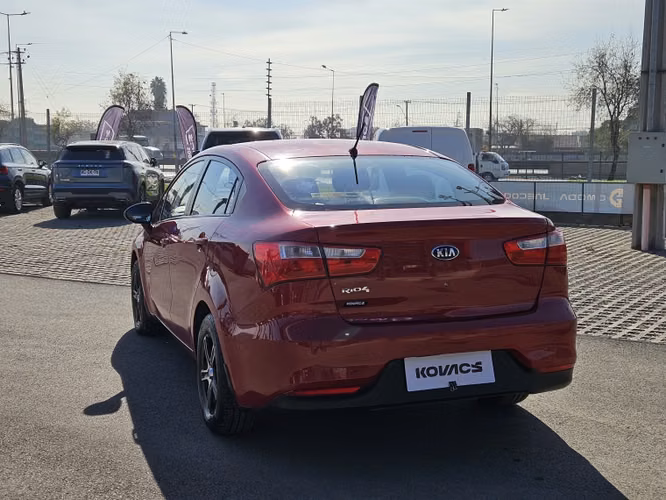 Kia Rio 4 Ex Mt 1.4 2015