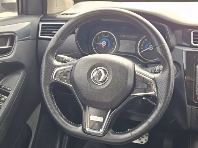 Dfsk 580 Luxury At 1.5t 2019