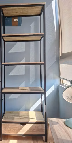 Pack muebles: escritorio+estantería+silla