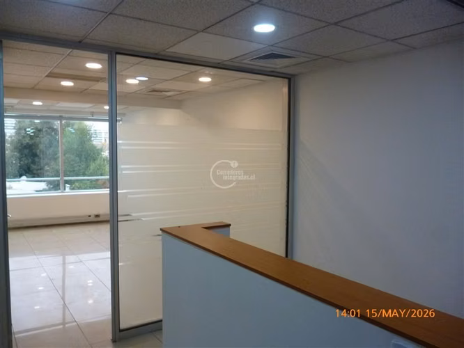 Oficina en arriendo en Vitacura
