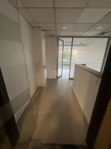 Oficina en arriendo en Vitacura