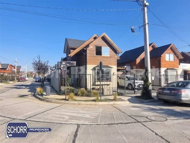 Casa en arriendo de 3 dorm. Parque Avellano en Talca