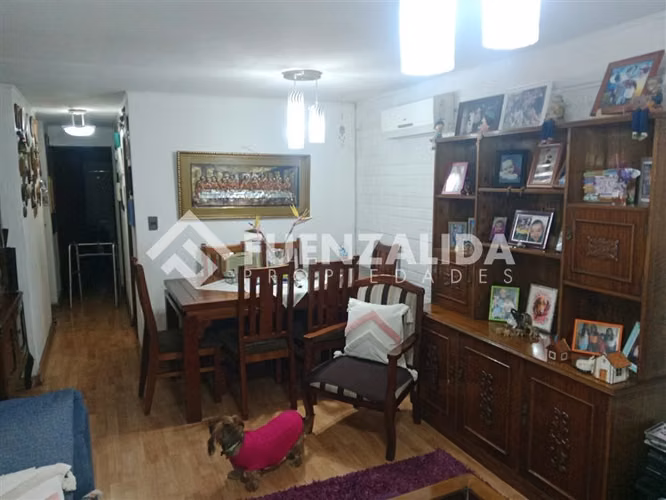 Casa en venta de 3 dorm. en La Florida