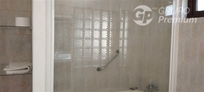 Venta Parcela de 7,3 has. 4 casas-Piscina, en Pintue - Paine