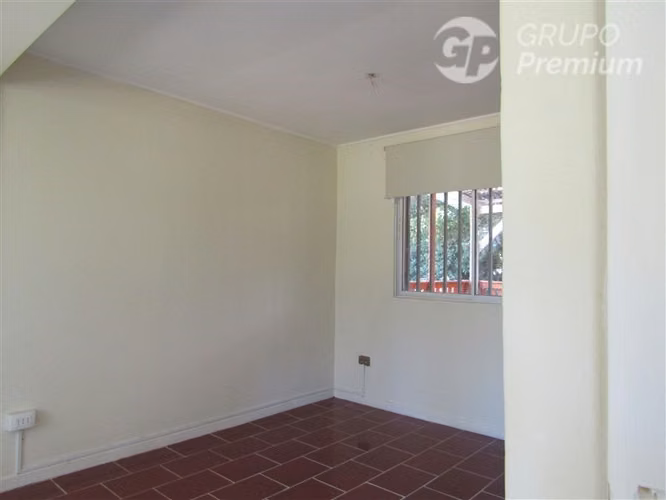 Venta Parcela de 7,3 has. 4 casas-Piscina, en Pintue - Paine