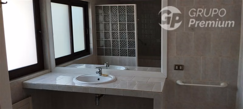 Venta Parcela de 7,3 has. 4 casas-Piscina, en Pintue - Paine