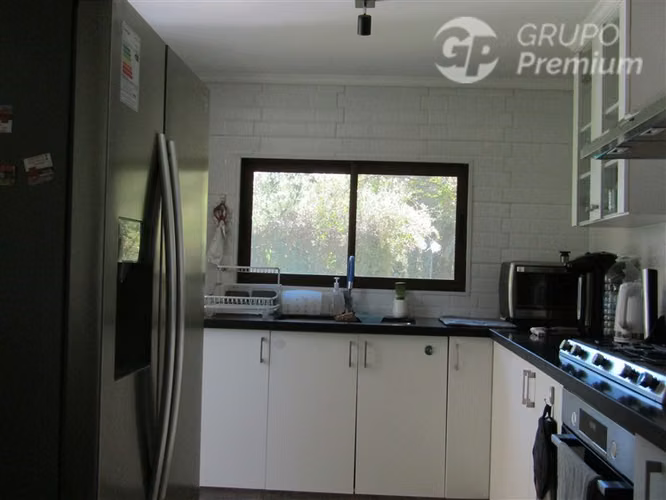 Venta Parcela de 7,3 has. 4 casas-Piscina, en Pintue - Paine