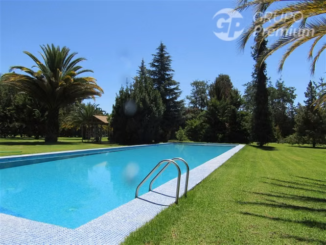 Venta Parcela de 7,3 has. 4 casas-Piscina, en Pintue - Paine