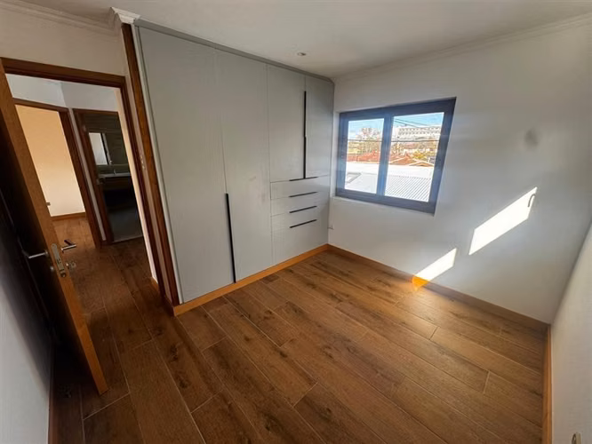 Casa en venta REMODELADA a pasos del hosp3 dorm. en Chillán