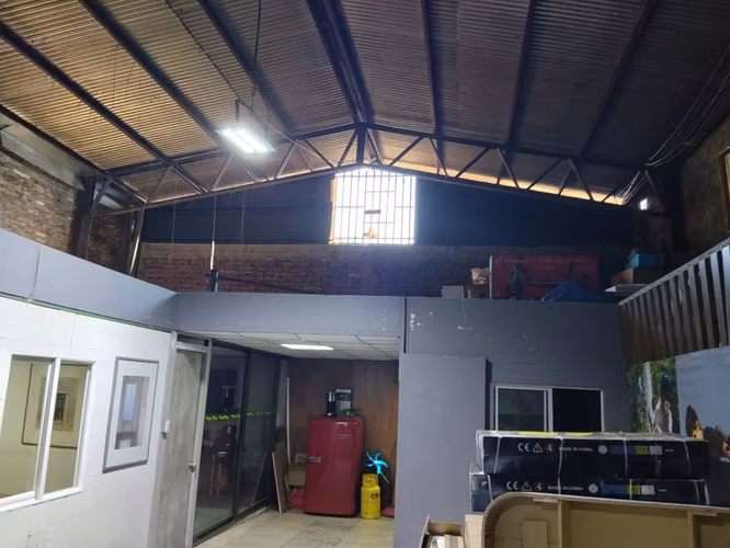 ARRIENDO GALPON 1590 M2
