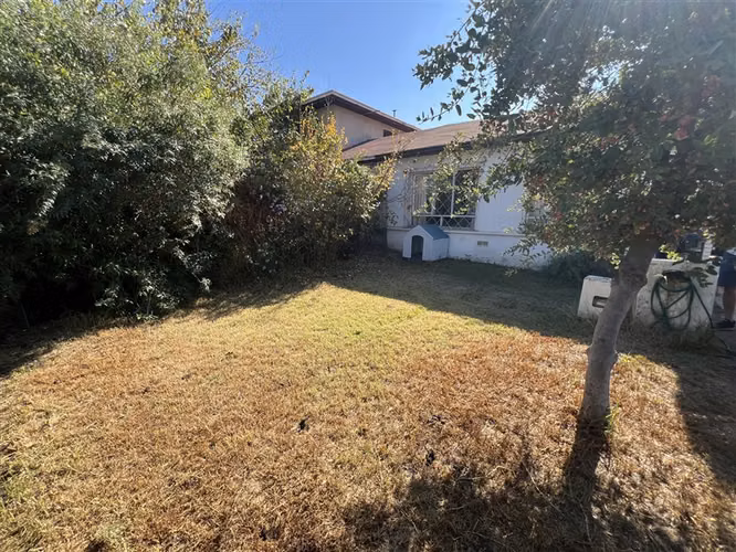 Casa en arriendo de un piso 4dorm 3baños .4 estacLa Reina - Imagen 18