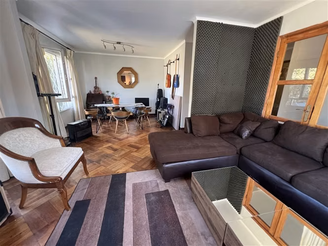 Casa en arriendo de un piso 4dorm 3baños .4 estacLa Reina - Imagen 3