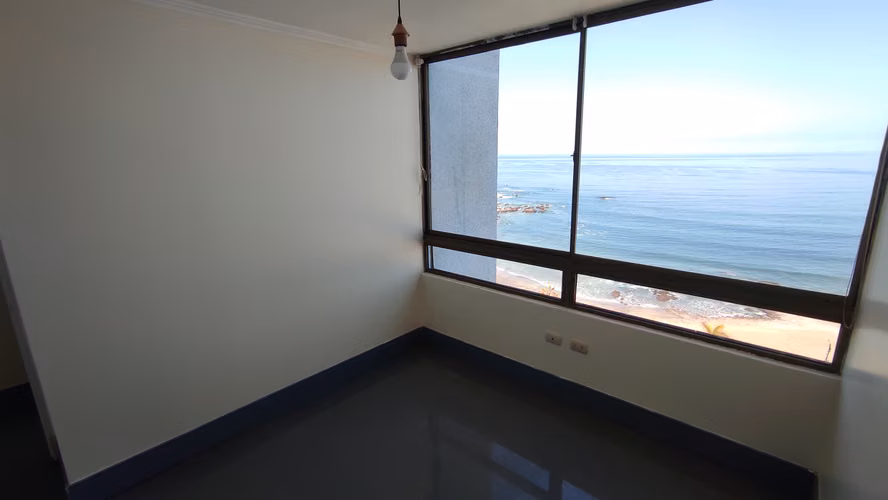 Arriendo Departamento - Cond. Torres de Huayquique - Imagen 2