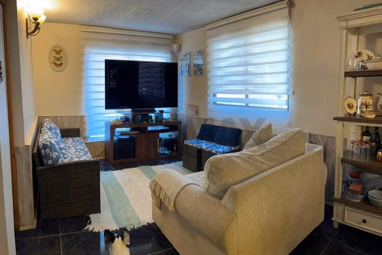 Hermosa casa totalmente remodelada - Imagen 6