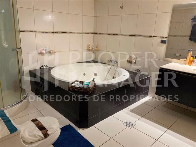 Casa 3D-4B con Piscina en Parcela de 1.800 m Las Encinas