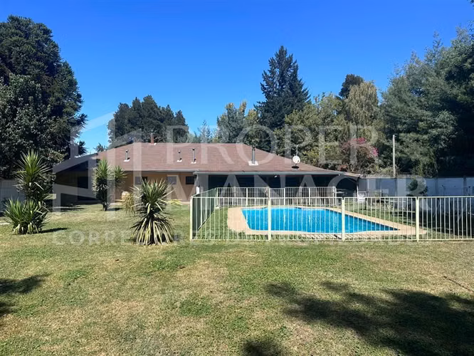 Casa 3D-4B con Piscina en Parcela de 1.800 m Las Encinas