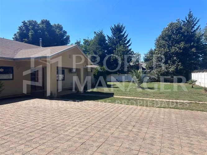 Casa 3D-4B con Piscina en Parcela de 1.800 m Las Encinas