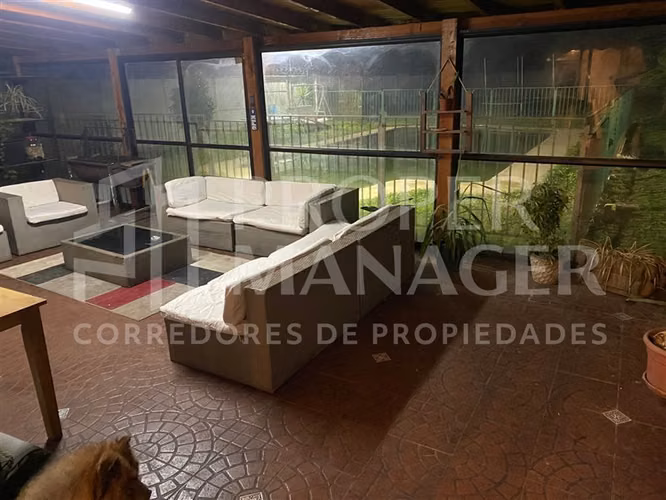Casa 3D-4B con Piscina en Parcela de 1.800 m Las Encinas