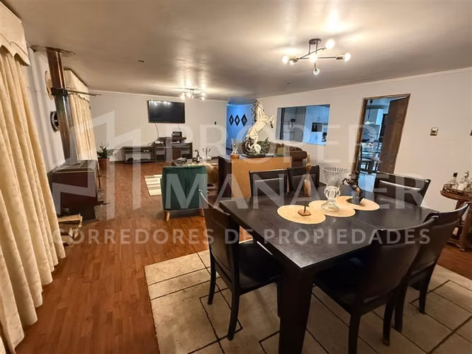 Casa 3D-4B con Piscina en Parcela de 1.800 m Las Encinas