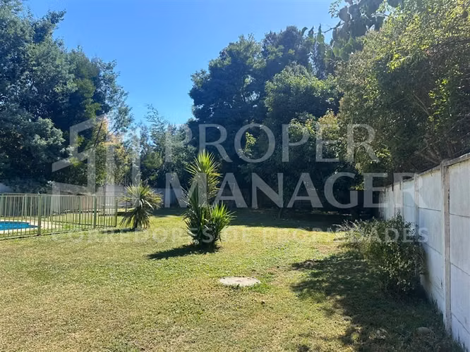 Parcela 3D-4B con Piscina en Parcela de 1.800 m Las Encinas