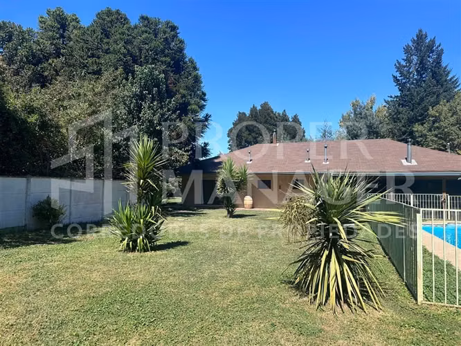 Parcela 3D-4B con Piscina en Parcela de 1.800 m Las Encinas