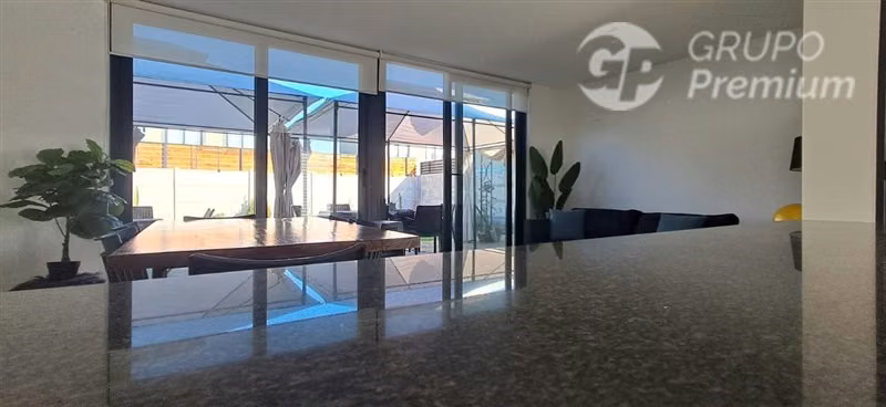 Casa en venta de 3D+ 2B en Padre Hurtado