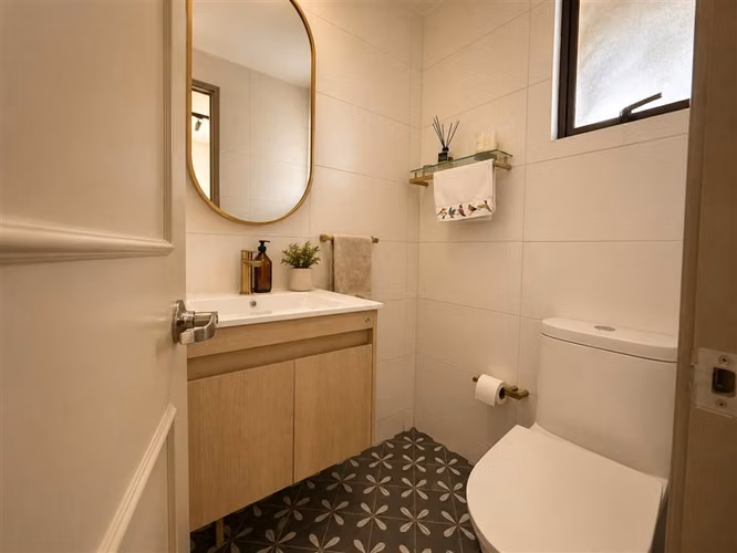 Excelente Casa en venta de 5 dorm. en La Reina - Imagen 9