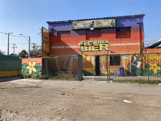 LOCAL COMERCIAL Av.Egana con Americo vespucio