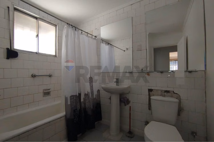 Casa en arriendo comercial, escuela militar