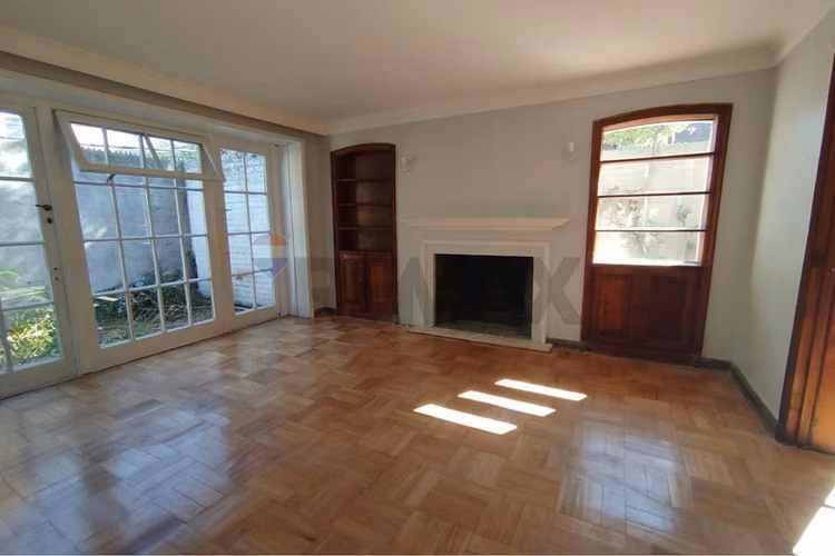 Casa en arriendo comercial, escuela militar
