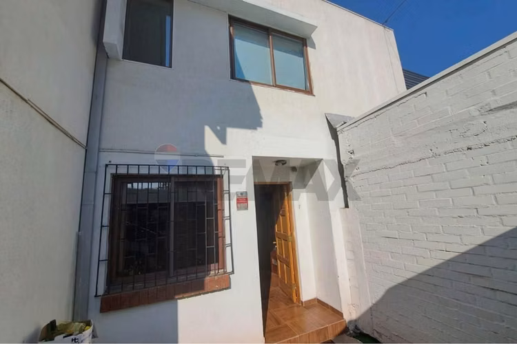 Casa en condominio,  remodelada