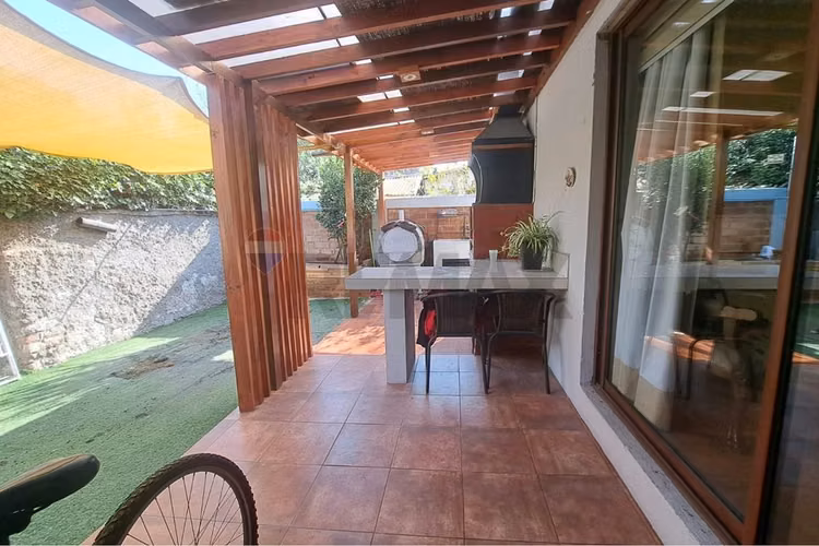 Casa en condominio,  remodelada