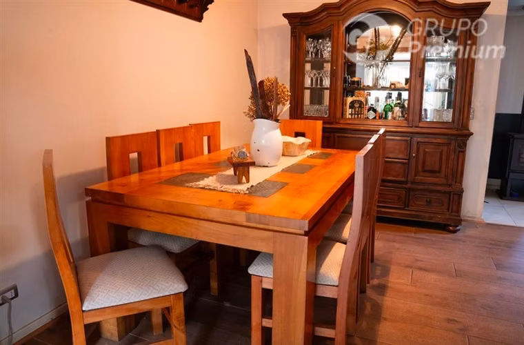 Casa en venta 4 dormitorios en Concepción sector Torreones