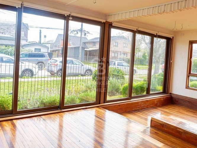 Hermosa casa comercial, excelente ubicacion. - Imagen 5