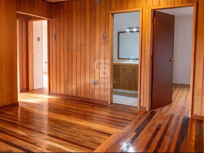 Hermosa casa comercial, excelente ubicacion. - Imagen 7