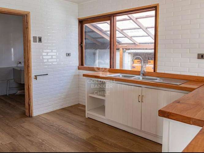 Hermosa casa comercial, excelente ubicacion. - Imagen 2