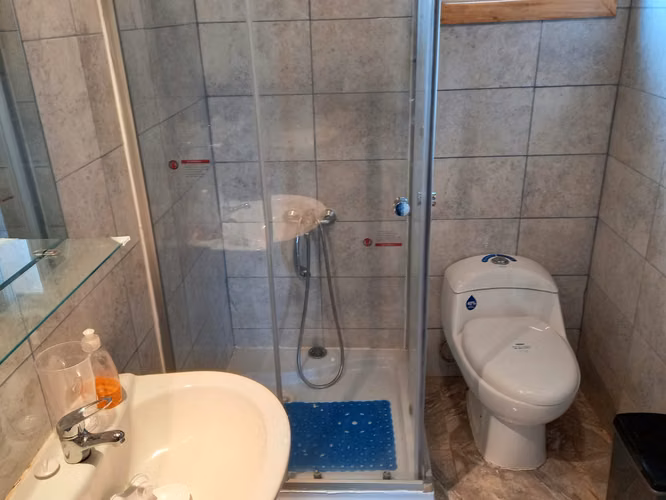 ARRIENDO CASA EN ENTRE LAGOS