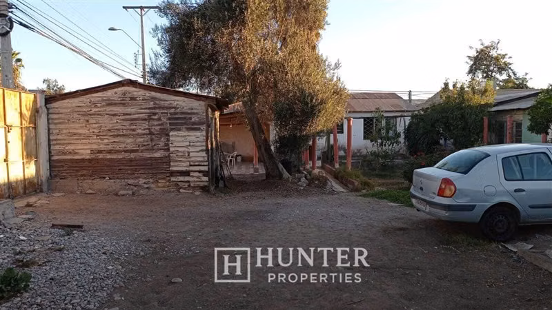 venta gran terreno 840 m2 con casa de 3D y 2B. en Vallenar
