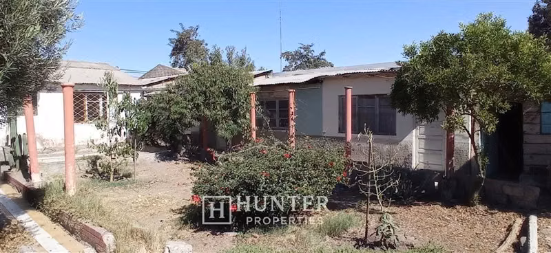 venta gran terreno 840 m2 con casa de 3D y 2B. en Vallenar