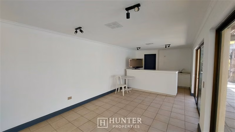 Hermoso y exclusivo 4D-3B en entorno verde tranquilo piscina - Imagen 46