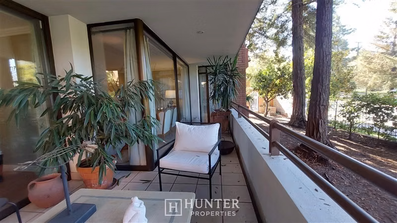 Hermoso y exclusivo 4D-3B en entorno verde tranquilo piscina - Imagen 14