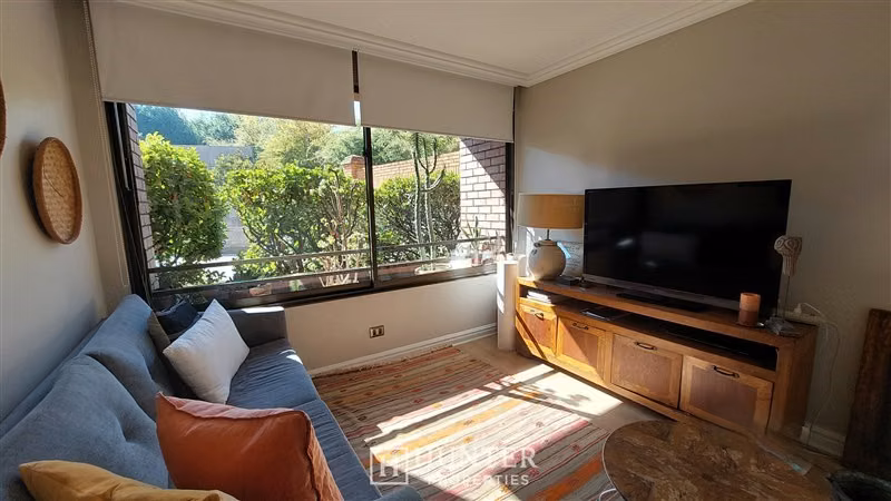 Hermoso y exclusivo 4D-3B en entorno verde tranquilo piscina - Imagen 24